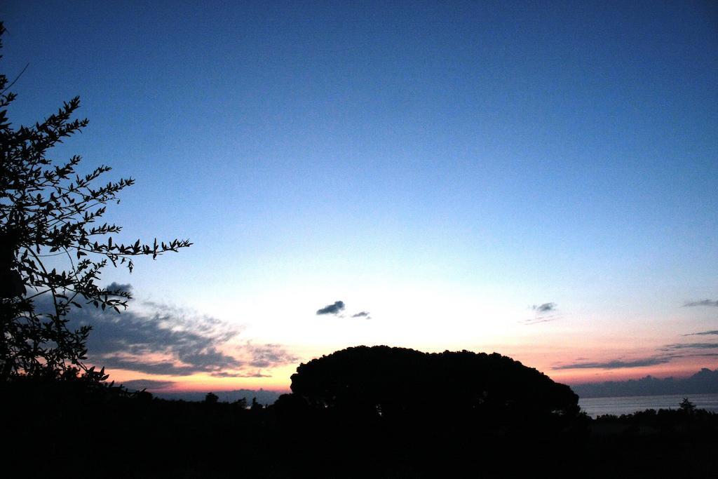 Il Casale il Sole e la Margherita Campofelice Di Roccella Esterno foto